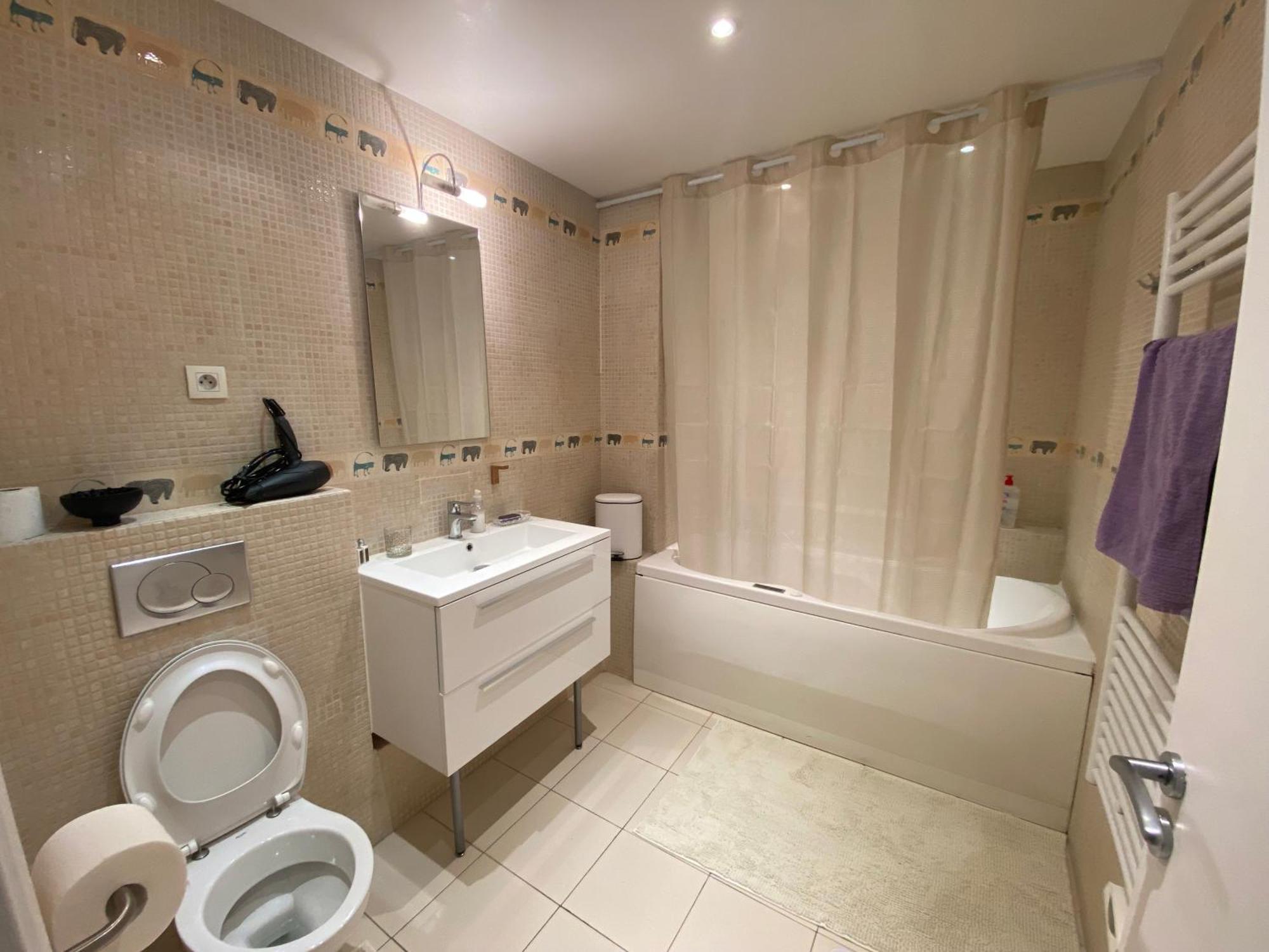 Grand Appartement Luxueux, Calme Et Sur Paris Exterior foto